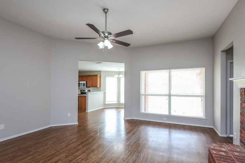 2,085/Mo, 513 Nathan St Saginaw, TX 76179 Living Room View 2