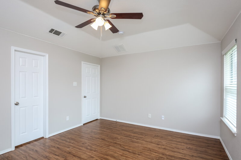 2,085/Mo, 513 Nathan St Saginaw, TX 76179 Main Bedroom View 3