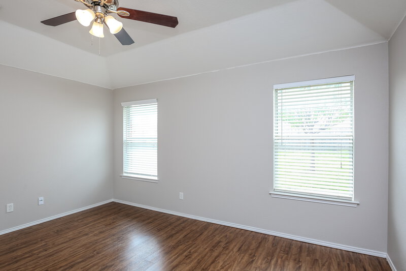2,085/Mo, 513 Nathan St Saginaw, TX 76179 Main Bedroom View 4