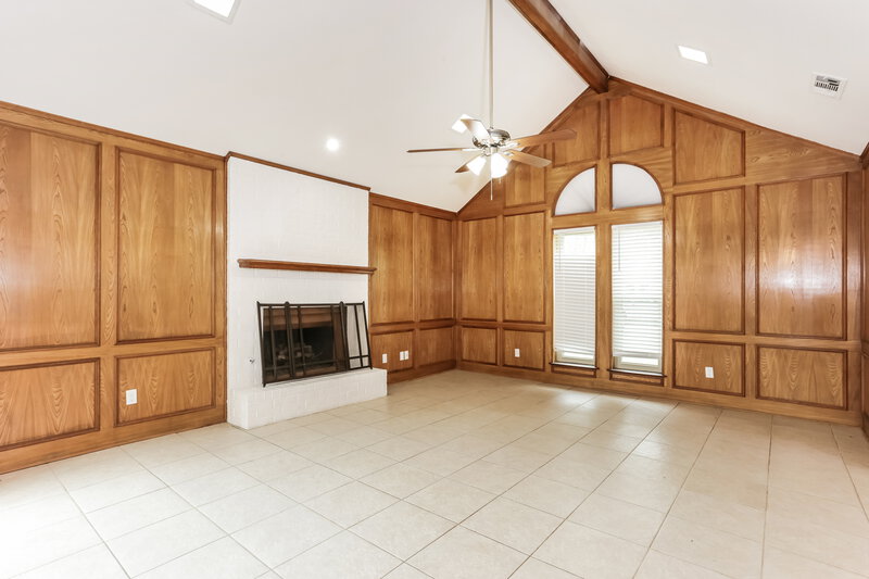 2,055/Mo, 410 W Jefferson St Wylie, TX 75098 Living Room View