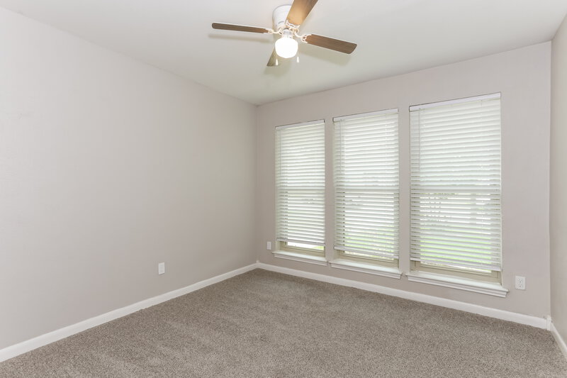 2,055/Mo, 410 W Jefferson St Wylie, TX 75098 Bedroom View