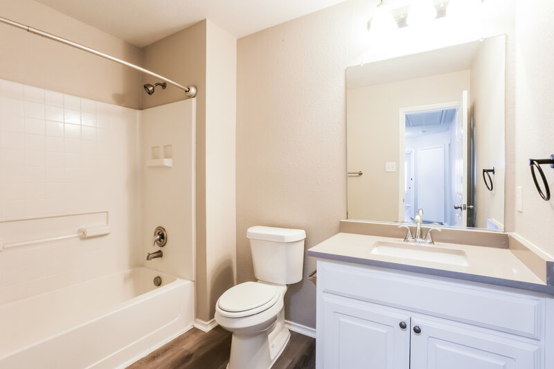 2,020/Mo, 1205 Artesia Dr Haslet, TX 76052 Bathroom View