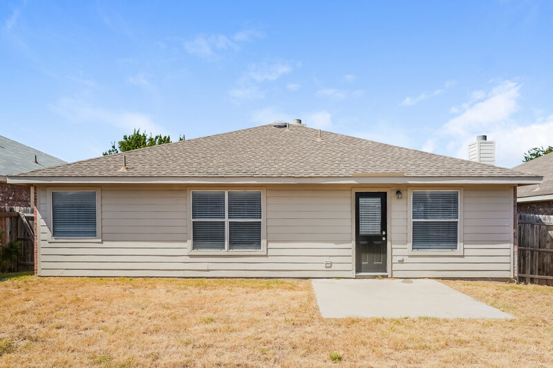 1,980/Mo, 1205 Artesia Dr Haslet, TX 76052 Rear View