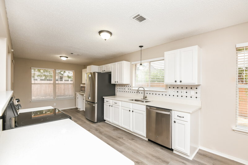 2,300/Mo, 4669 Misty Ridge Dr Fort Worth, TX 76137 Kitchen View
