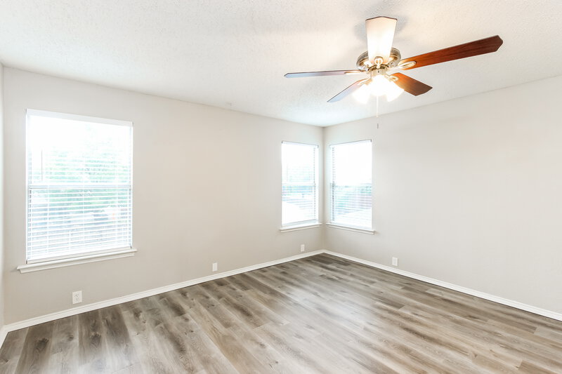 2,565/Mo, 1104 Beechwood Dr Denton, TX 76210 Main Bedroom View