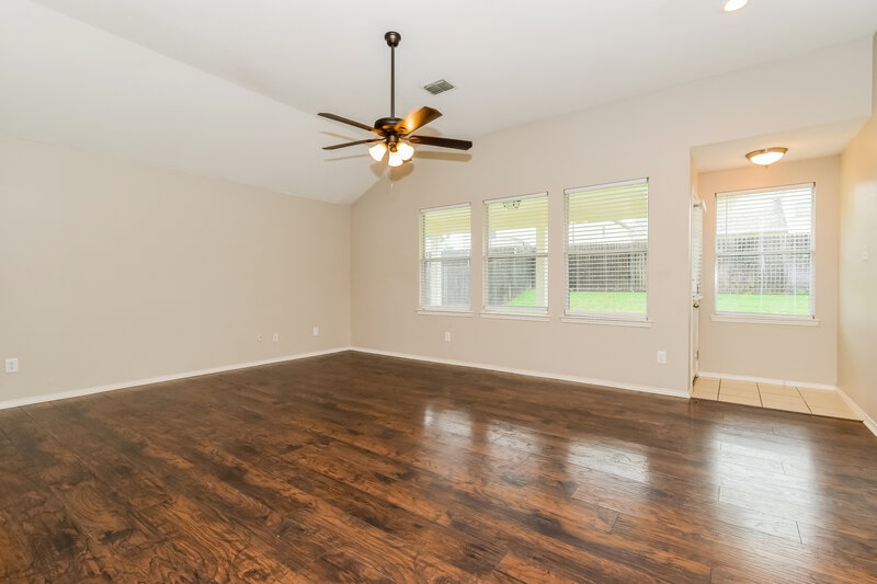 1,965/Mo, 2024 Athabasca Falls Dr Anna, TX 75409 Living Room View