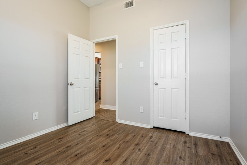 1,925/Mo, 4910 Green Hollow Dr Arlington, TX 76017 Bedroom View