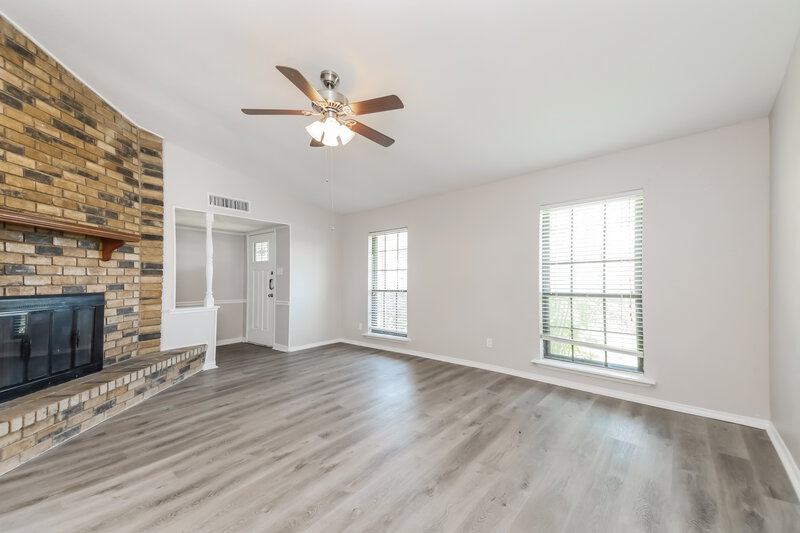 1,995/Mo, 8806 Linda Vista Dr Rowlett, TX 75088 Misc View 3