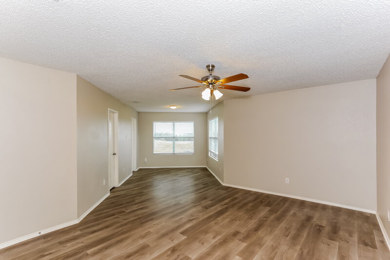 2,580/Mo, 8304 Cutter Hill Ave Fort Worth, TX 76134 Main Bedroom View