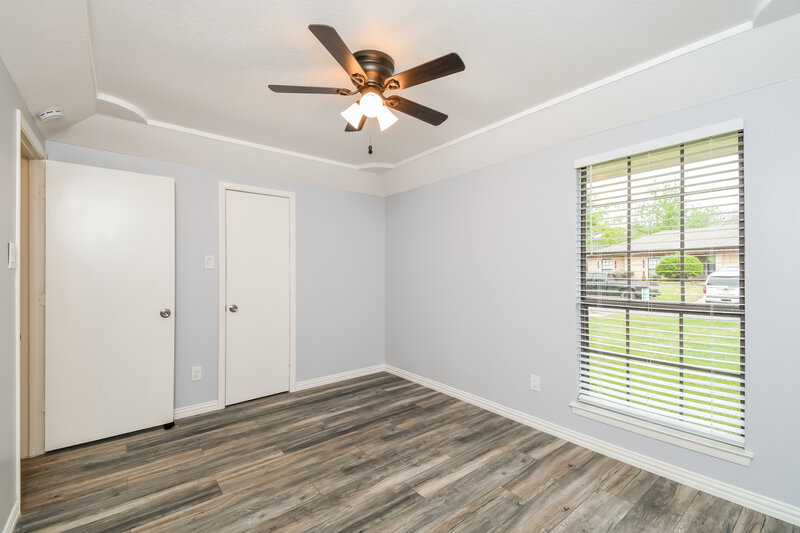 2,395/Mo, 1409 Willow Park Dr Fort Worth, TX 76134 Bedroom View