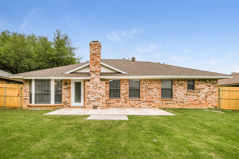 2,395/Mo, 1409 Willow Park Dr Fort Worth, TX 76134 Rear View