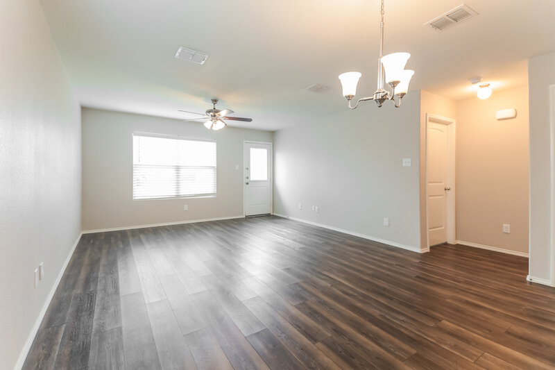 1,745/Mo, 5537 Berea St Forney, TX 75126 Dining Room View 2