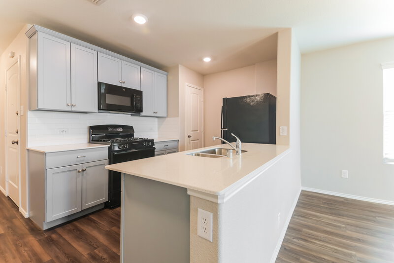 1,745/Mo, 5537 Berea St Forney, TX 75126 Kitchen View 3