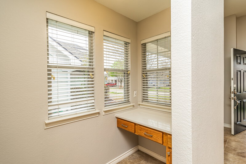 2,120/Mo, 419 Creekview Dr Anna, TX 75409 Pantry View