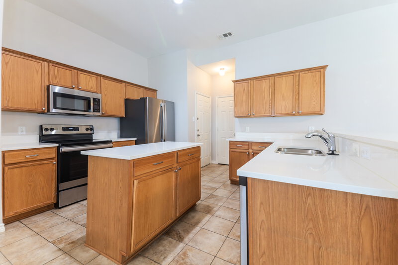 1,895/Mo, 419 Creekview Dr Anna, TX 75409 Kitchen View 3