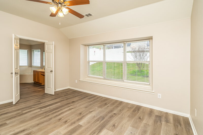 2,120/Mo, 419 Creekview Dr Anna, TX 75409 Main Bedroom View