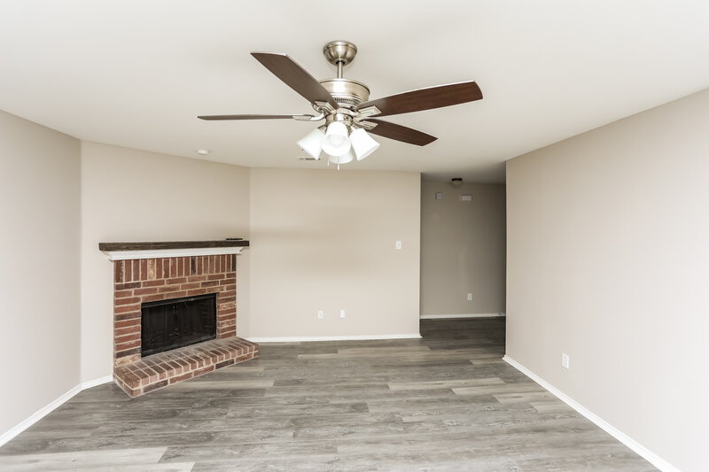 2,210/Mo, 5716 Mountain Bluff Dr Fort Worth, TX 76179 Living Room View 2