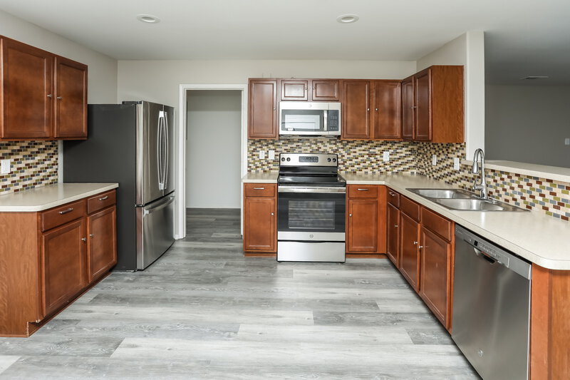 2,210/Mo, 5716 Mountain Bluff Dr Fort Worth, TX 76179 Kitchen View 2