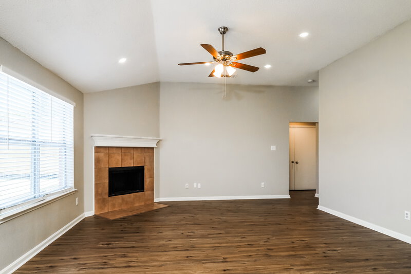 2,315/Mo, 1712 Treasure Cay Dr Mansfield, TX 76063 Living Room View