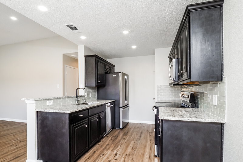2,315/Mo, 1712 Treasure Cay Dr Mansfield, TX 76063 Kitchen View 2