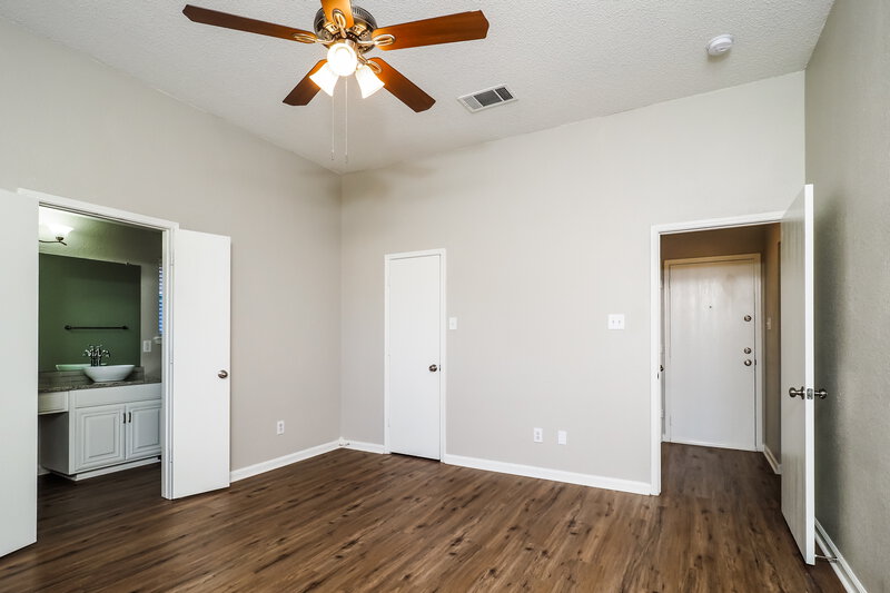 2,315/Mo, 1712 Treasure Cay Dr Mansfield, TX 76063 Main Bedroom View 2