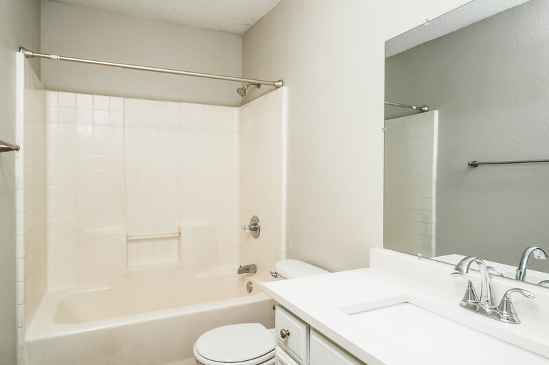2,315/Mo, 1712 Treasure Cay Dr Mansfield, TX 76063 Bathroom View