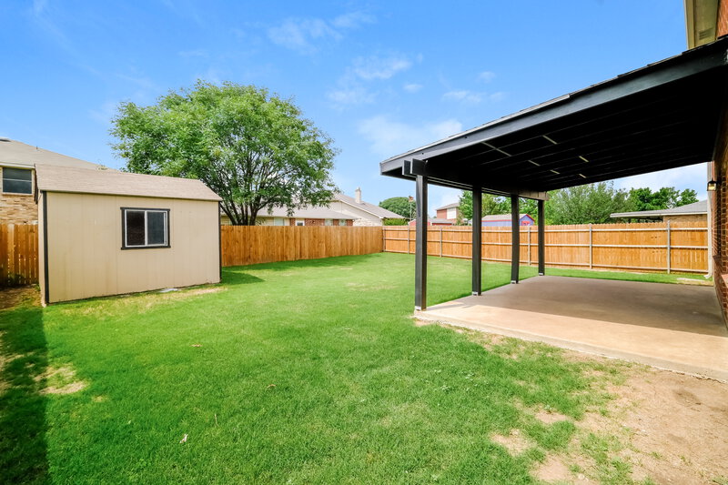 2,595/Mo, 1817 Lariat Dr Justin, TX 76247 Rear View 2