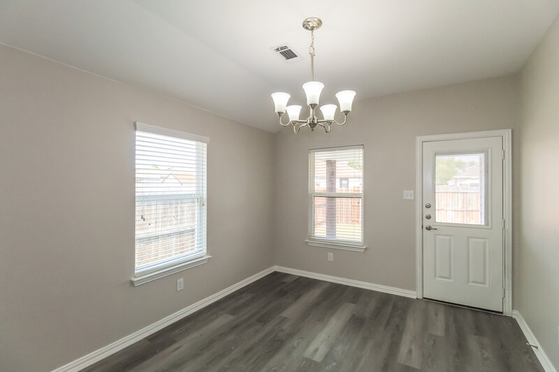 2,320/Mo, 1733 Post Oak Ct Denton, TX 76209 Dining Room View