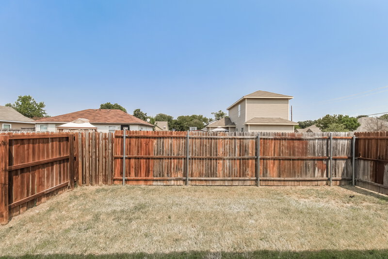 2,320/Mo, 1733 Post Oak Ct Denton, TX 76209 Rear View 2