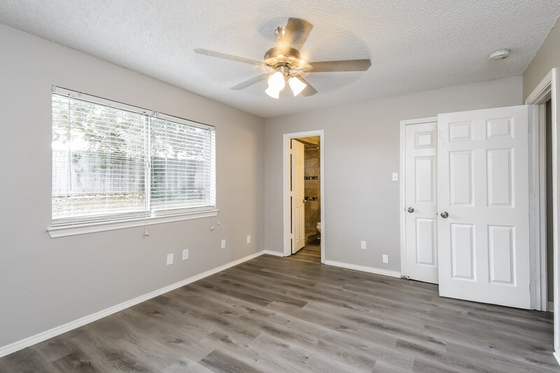2,340/Mo, 2608 Forest Ridge Ct Arlington, TX 76016 Main Bedroom View