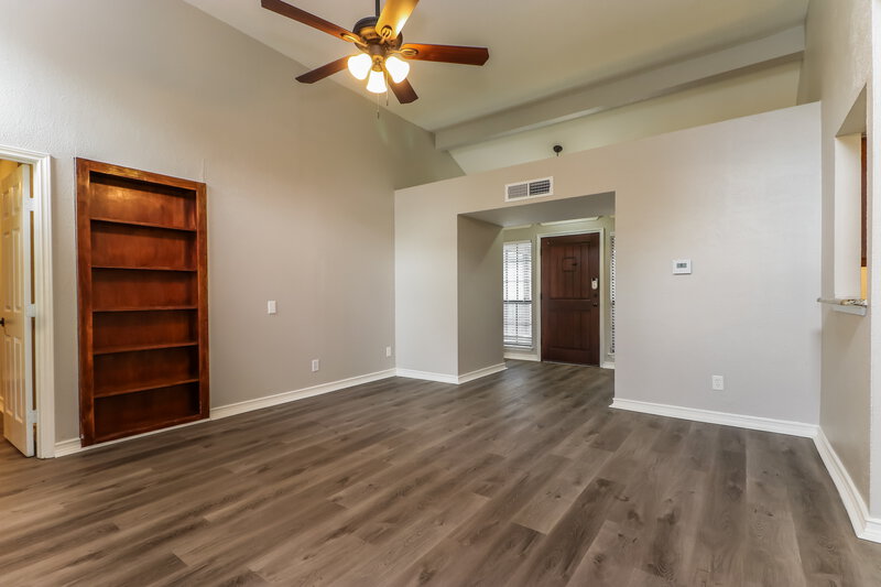2,155/Mo, 2321 Clareton Dr Arlington, TX 76018 Misc View 2