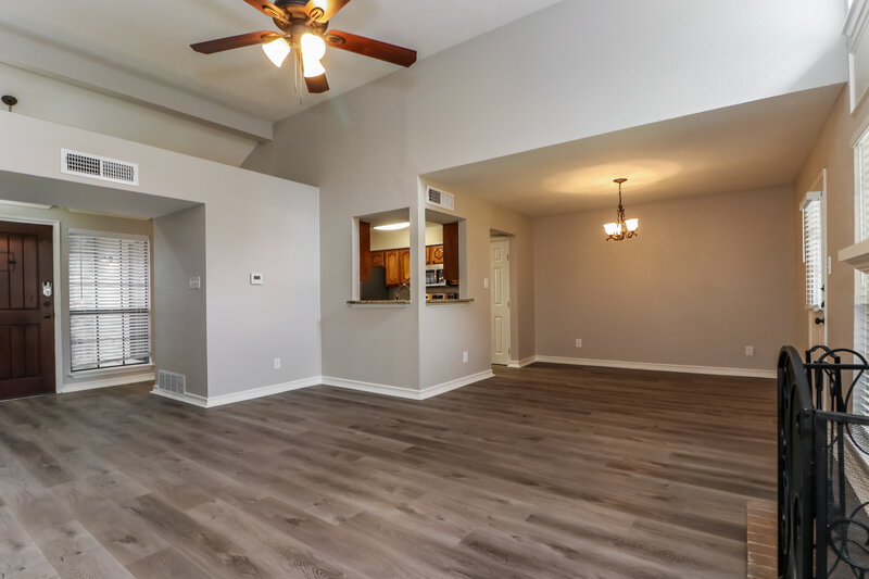 2,155/Mo, 2321 Clareton Dr Arlington, TX 76018 Misc View 4