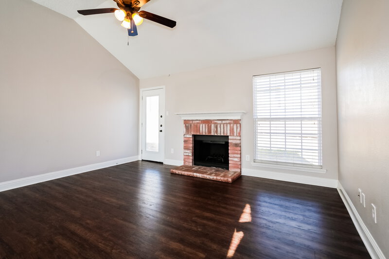 2,145/Mo, 4609 Birchbend Ln Fort Worth, TX 76137 Living Room View 2