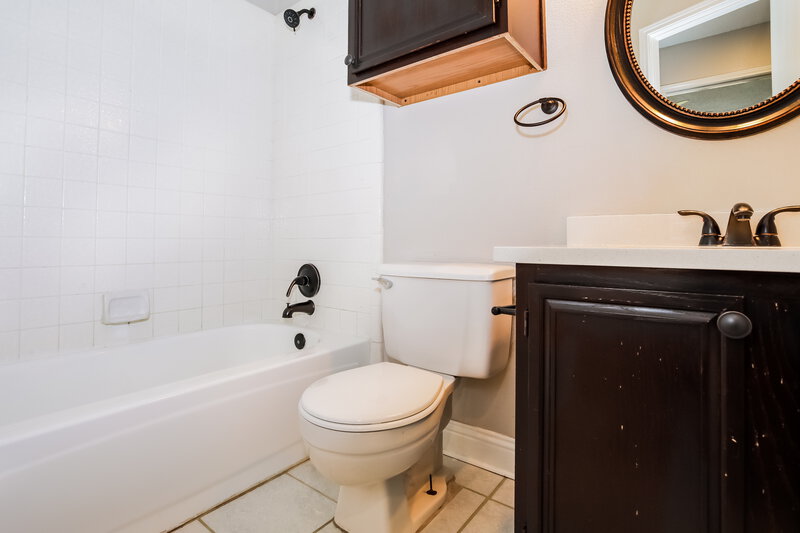 2,145/Mo, 4609 Birchbend Ln Fort Worth, TX 76137 Bathroom View