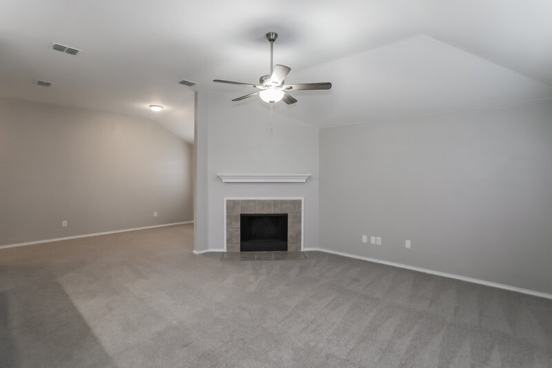 2,410/Mo, 3513 Northpointe Dr Denton, TX 76207 Living Room View
