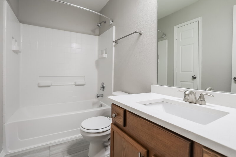 2,410/Mo, 3513 Northpointe Dr Denton, TX 76207 Bathroom View