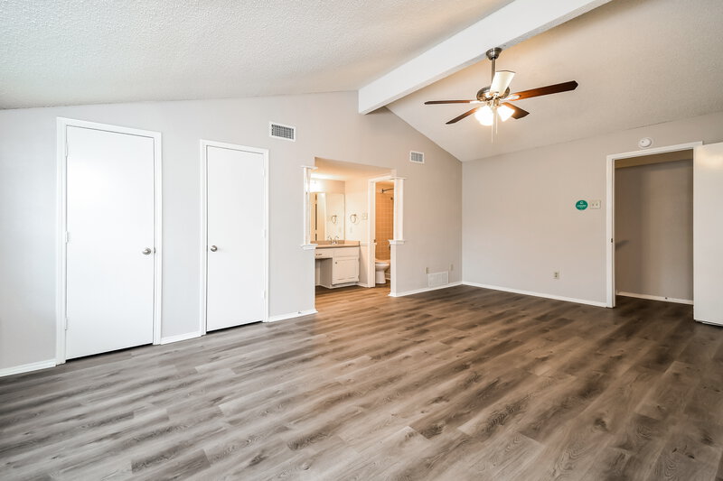 2,084/Mo, 6210 Minuteman Ln Arlington, TX 76002 Main Bedroom View