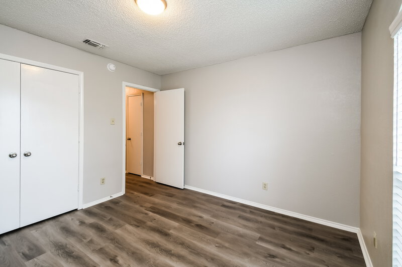 2,084/Mo, 6210 Minuteman Ln Arlington, TX 76002 Bedroom View