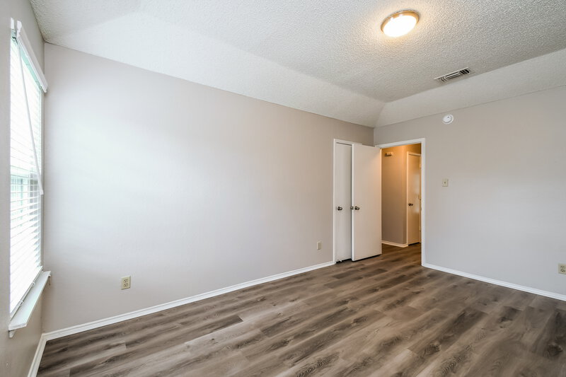 2,084/Mo, 6210 Minuteman Ln Arlington, TX 76002 Bedroom View 2