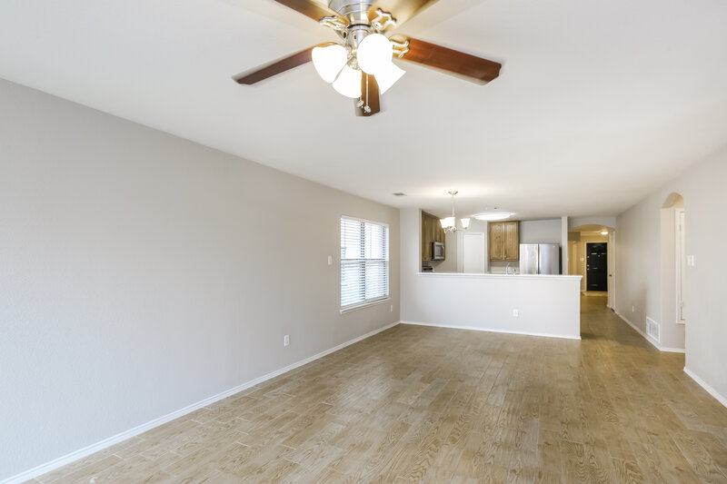 2,310/Mo, 7216 Lindentree Ln Fort Worth, TX 76137 Living Room View