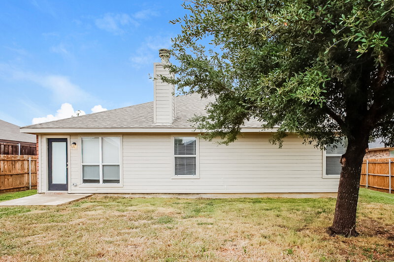 1,905/Mo, 817 Mackenzi Dr Royse City, TX 75189 Rear View 2