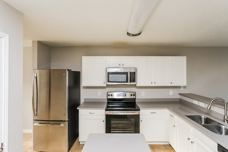 1,610/Mo, 1009 Chelsea Ln Forney, TX 75126 Kitchen View 4