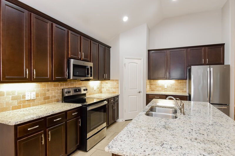 2,685/Mo, 123 Griffin Ave Fate, TX 75189 Kitchen View 2