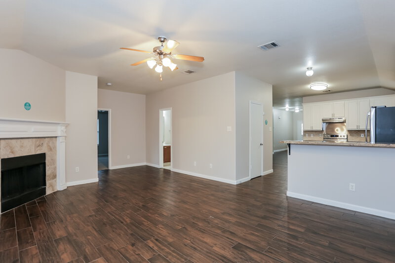 2,860/Mo, 1106 Remington Ranch Rd Mansfield, TX 76063 Living Room View 3