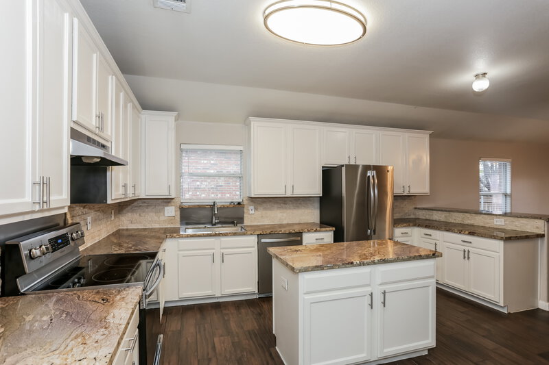 2,860/Mo, 1106 Remington Ranch Rd Mansfield, TX 76063 Kitchen View 2