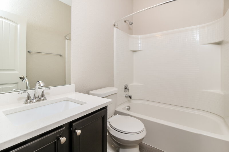 2,840/Mo, 6001 Tallisa Dr Aubrey, TX 76227 Bathroom View
