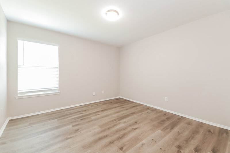 1,645/Mo, 527 Indian Paintbrush Fate, TX 75087 Bedroom View 2