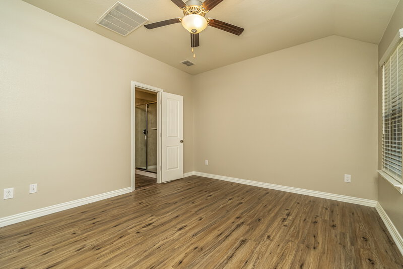2,390/Mo, 914 Evergreen St Princeton, TX 75407 Main Bedroom View 2