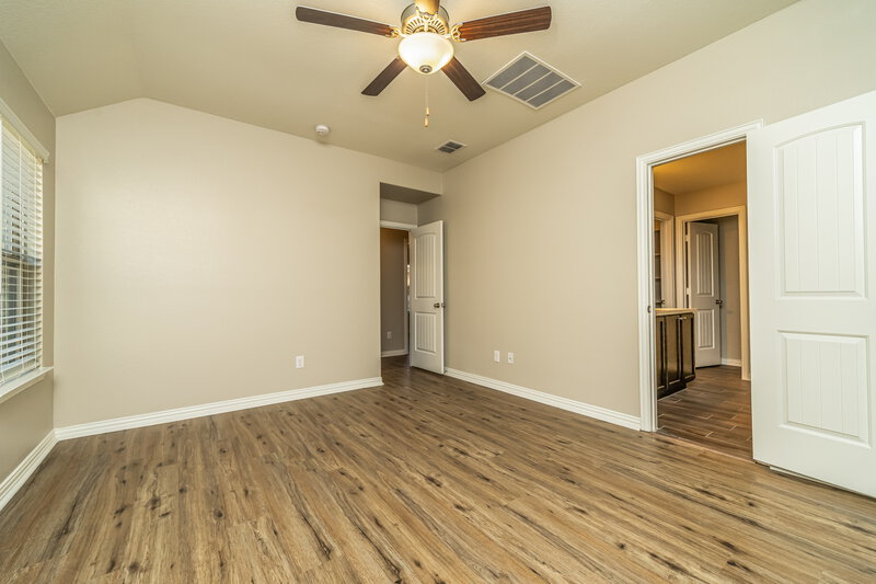 2,390/Mo, 914 Evergreen St Princeton, TX 75407 Main Bedroom View 3