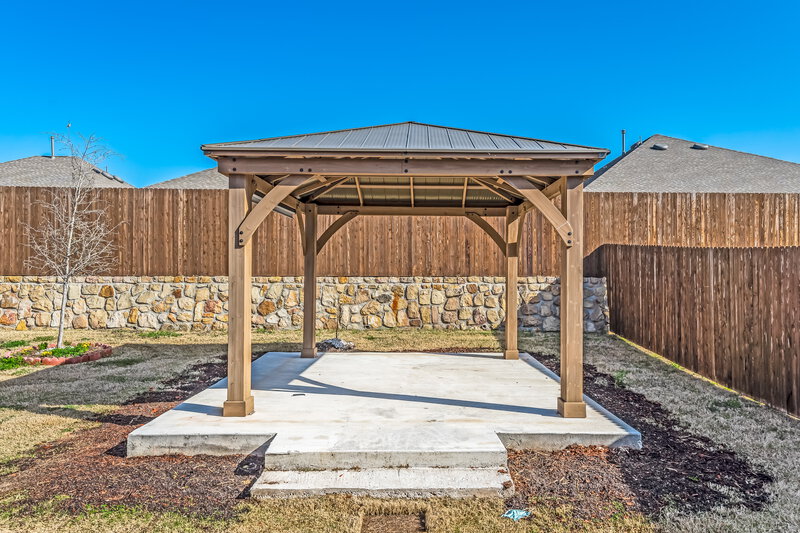 2,390/Mo, 914 Evergreen St Princeton, TX 75407 Exterior View 2